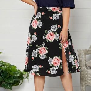Plus split thigh floral skirt NWT 1X